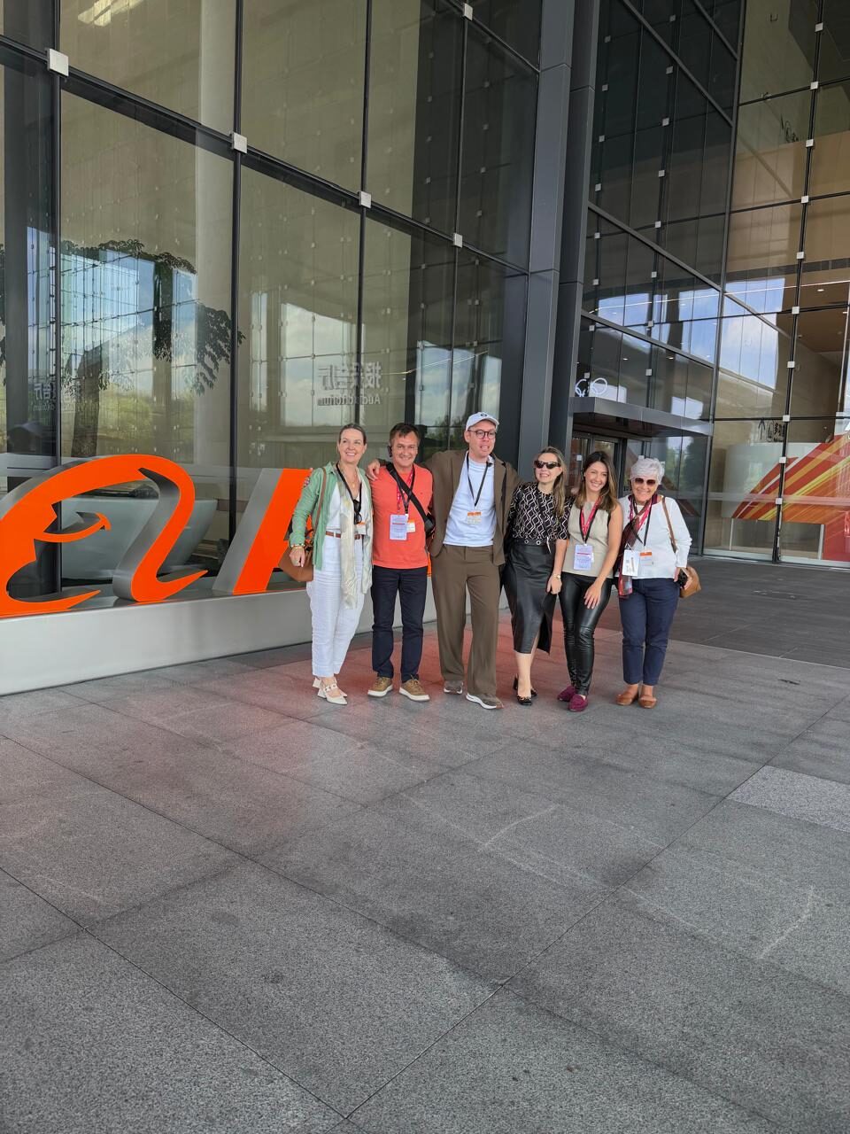 Delegação de empresários brasileiros na sede do Alibaba, em Hangzhou