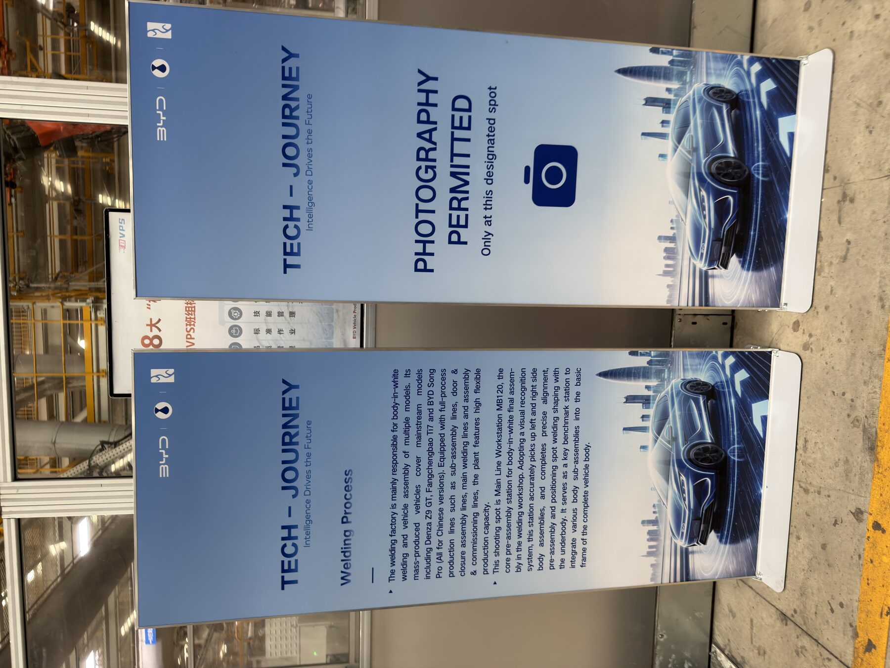 Linha de produção e processo de soldagem na fábrica da BYD na China