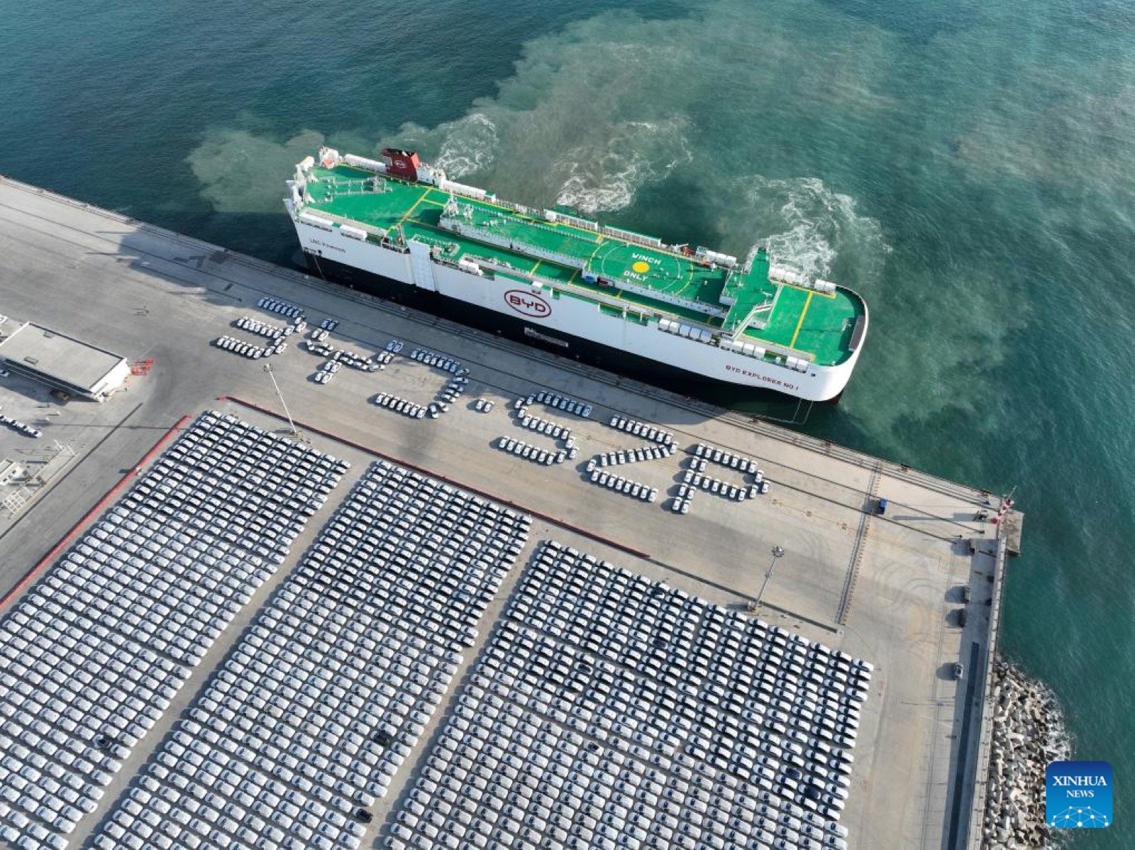 A BYD virou dona de navio