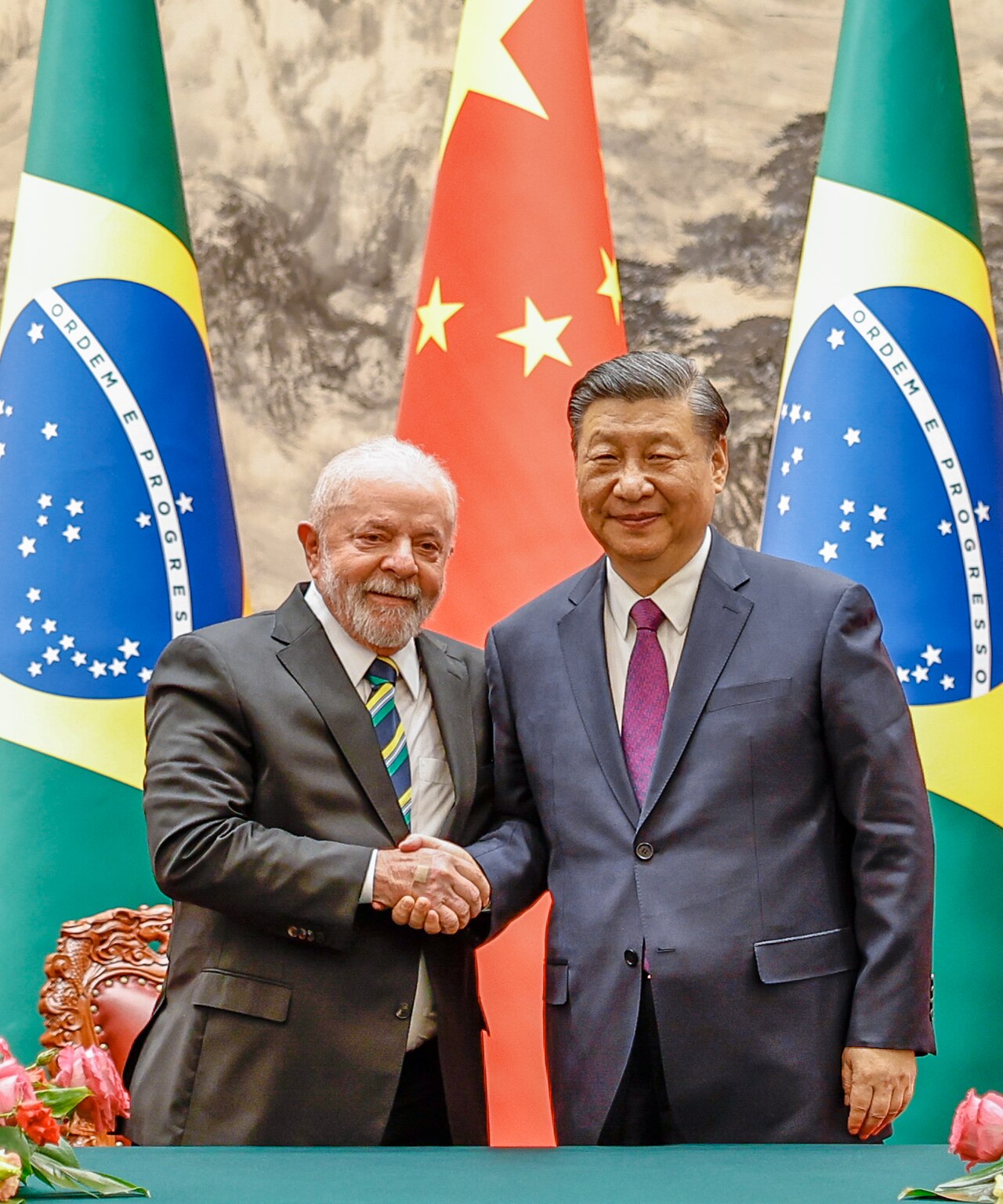 "A China está tomando conta do Brasil"? Fui olhar os números
