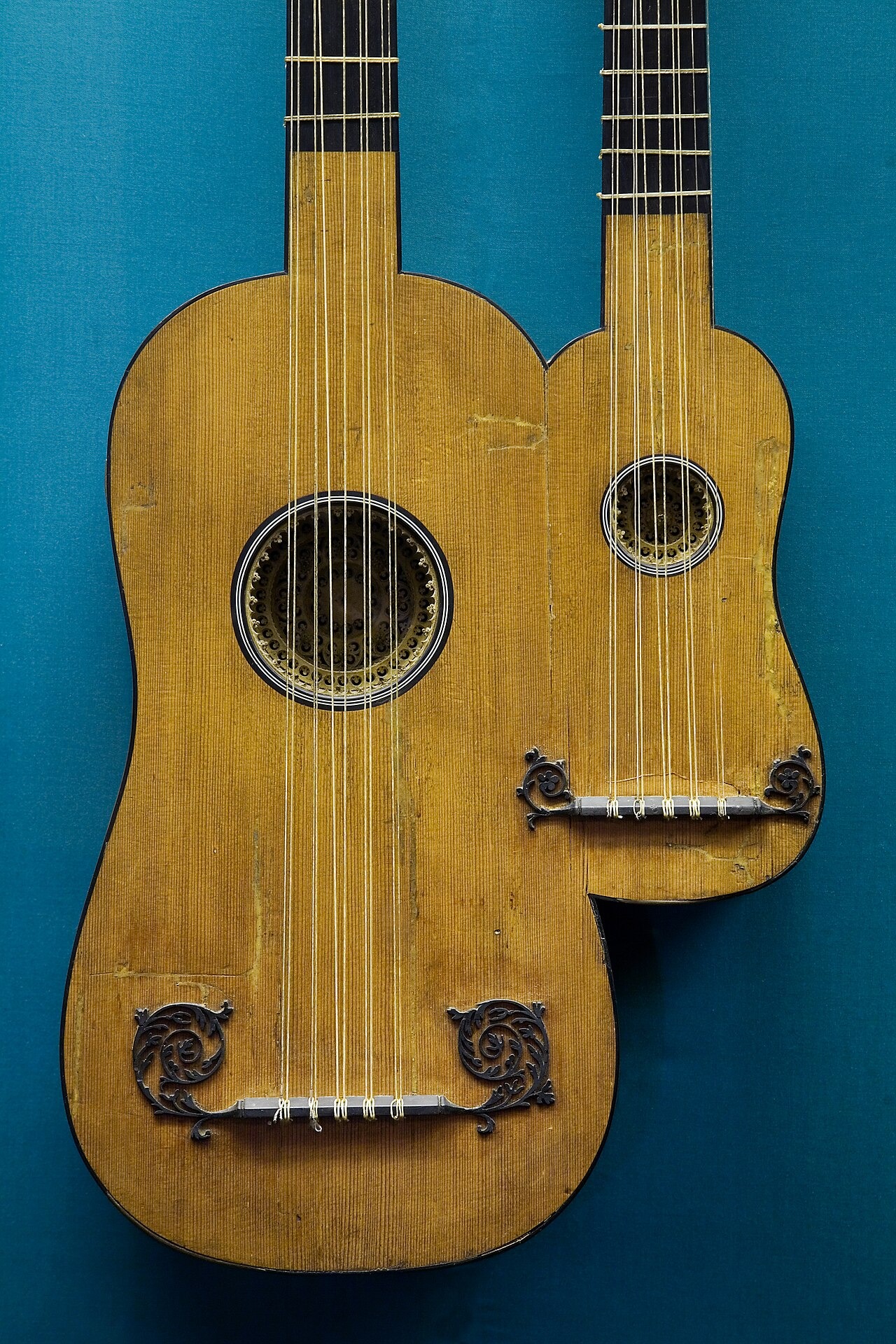Nova Go: a guitarra inteligente de fibra de carbono