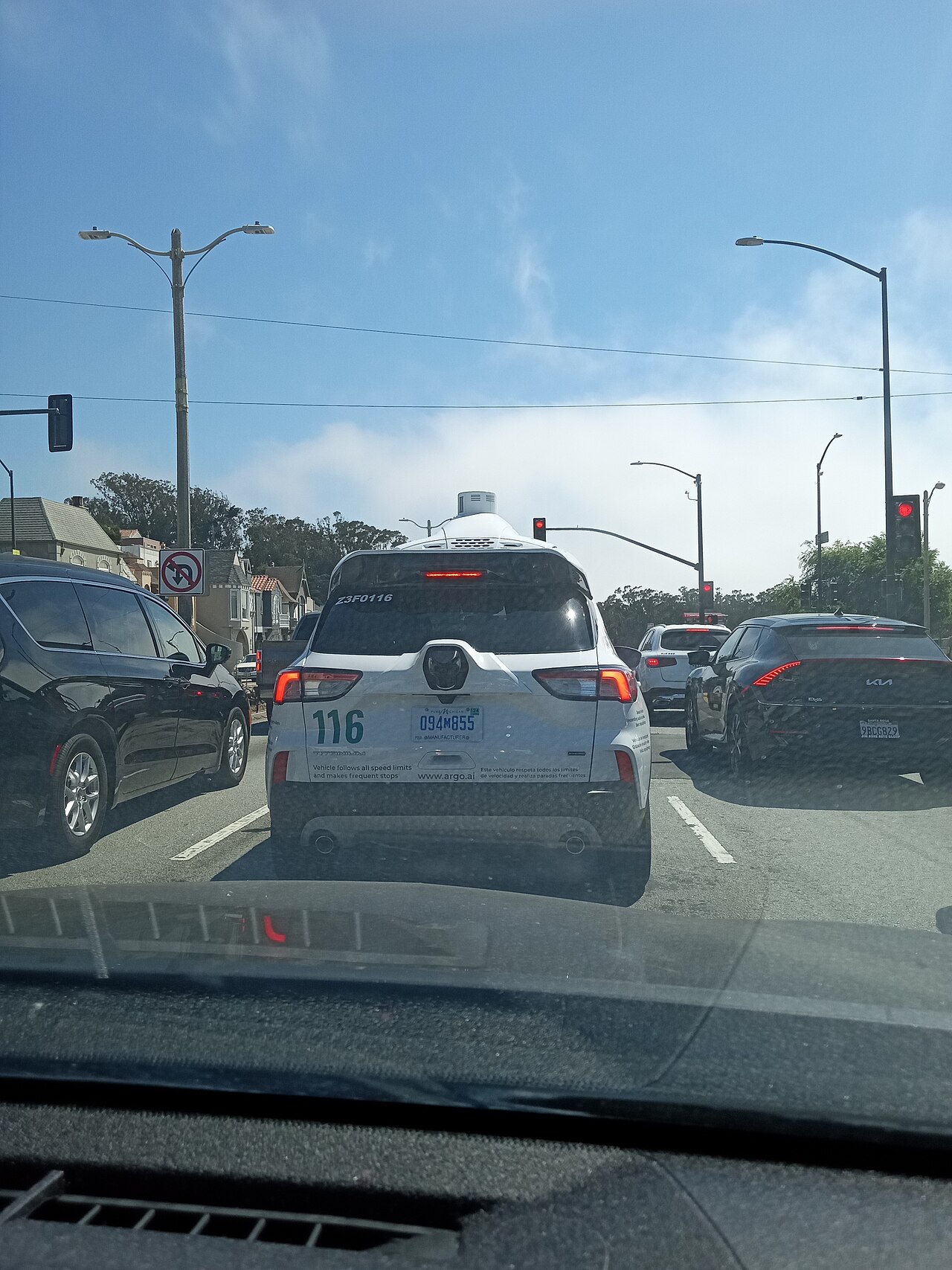 A corrida global: Uber, Baidu, Pony.ai e Waymo