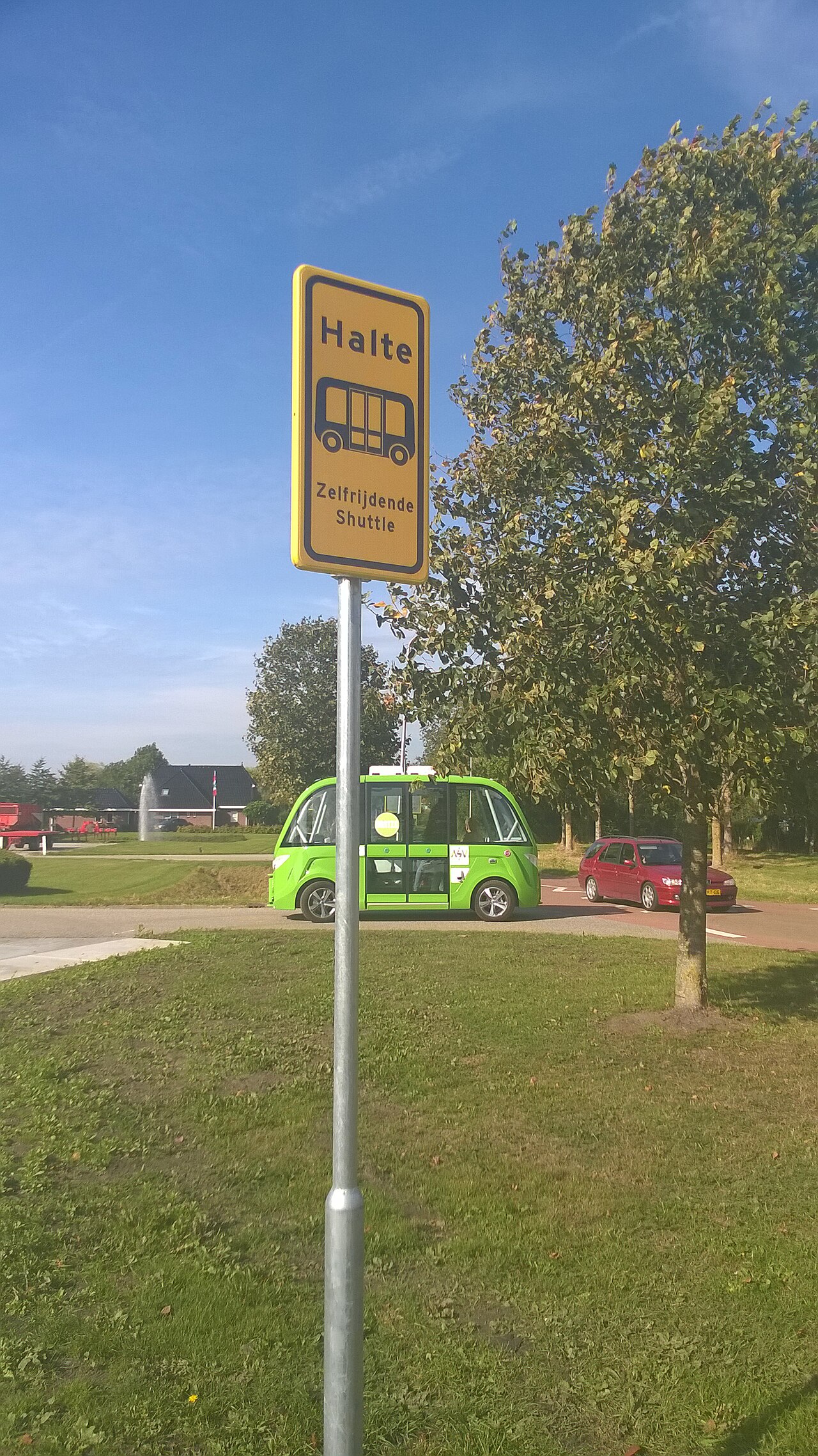 O Robobus: linha urbana paga, sem volante