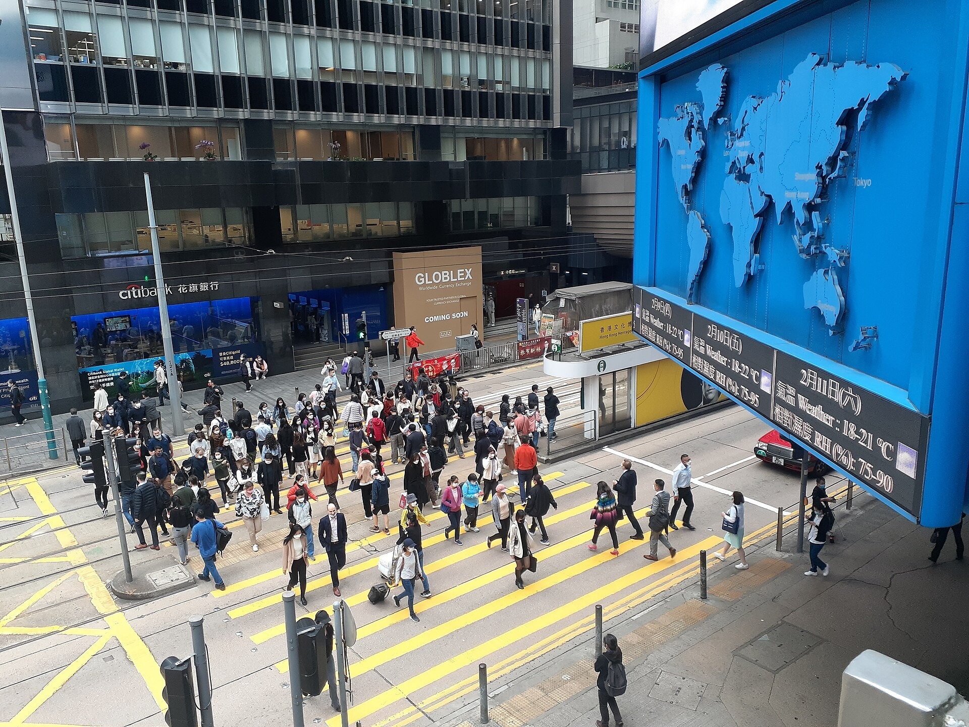 Hong Kong, a cidade onde não se pisa na rua
