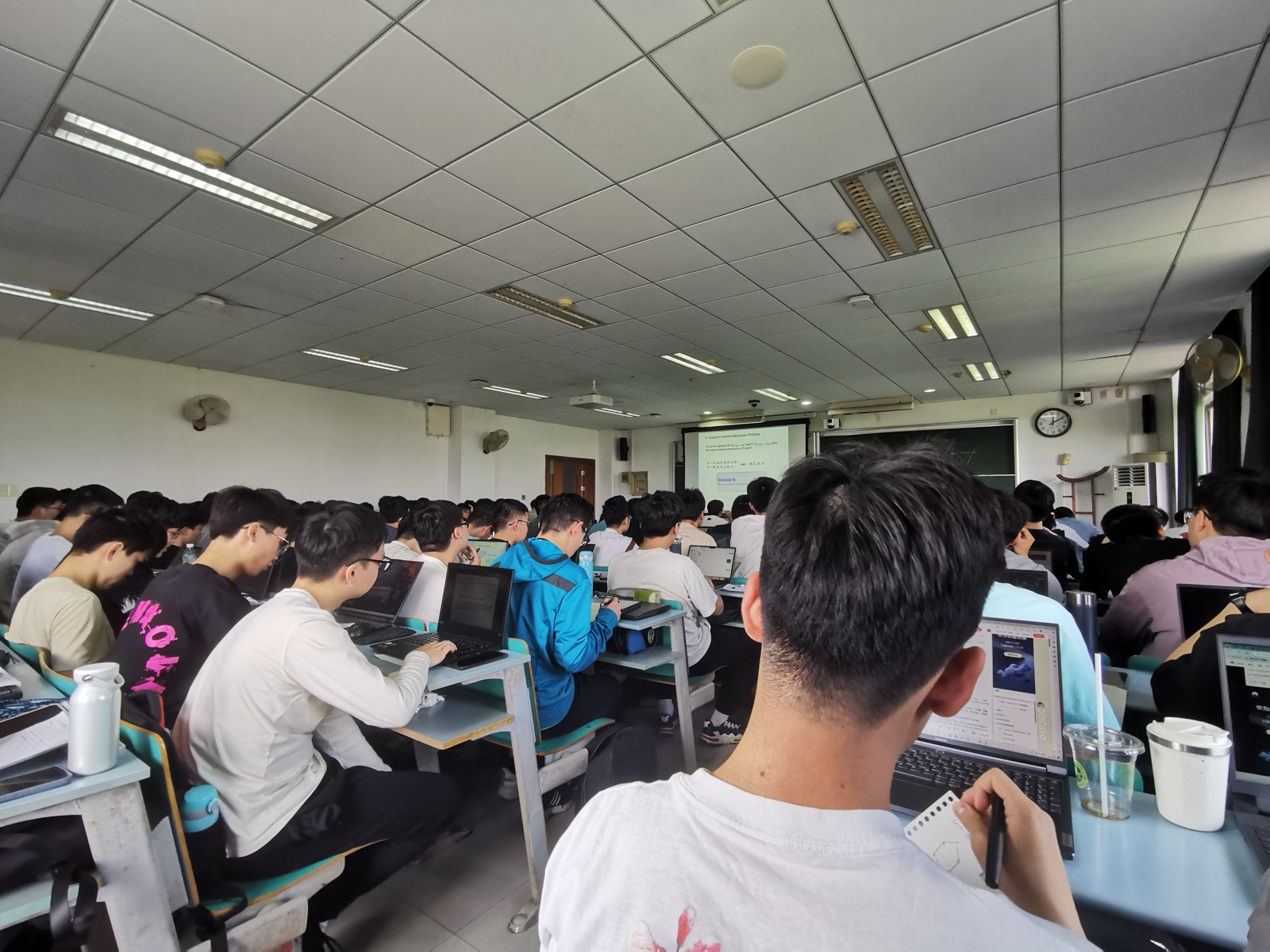 O pulo do gato: tem faculdade pra isso
