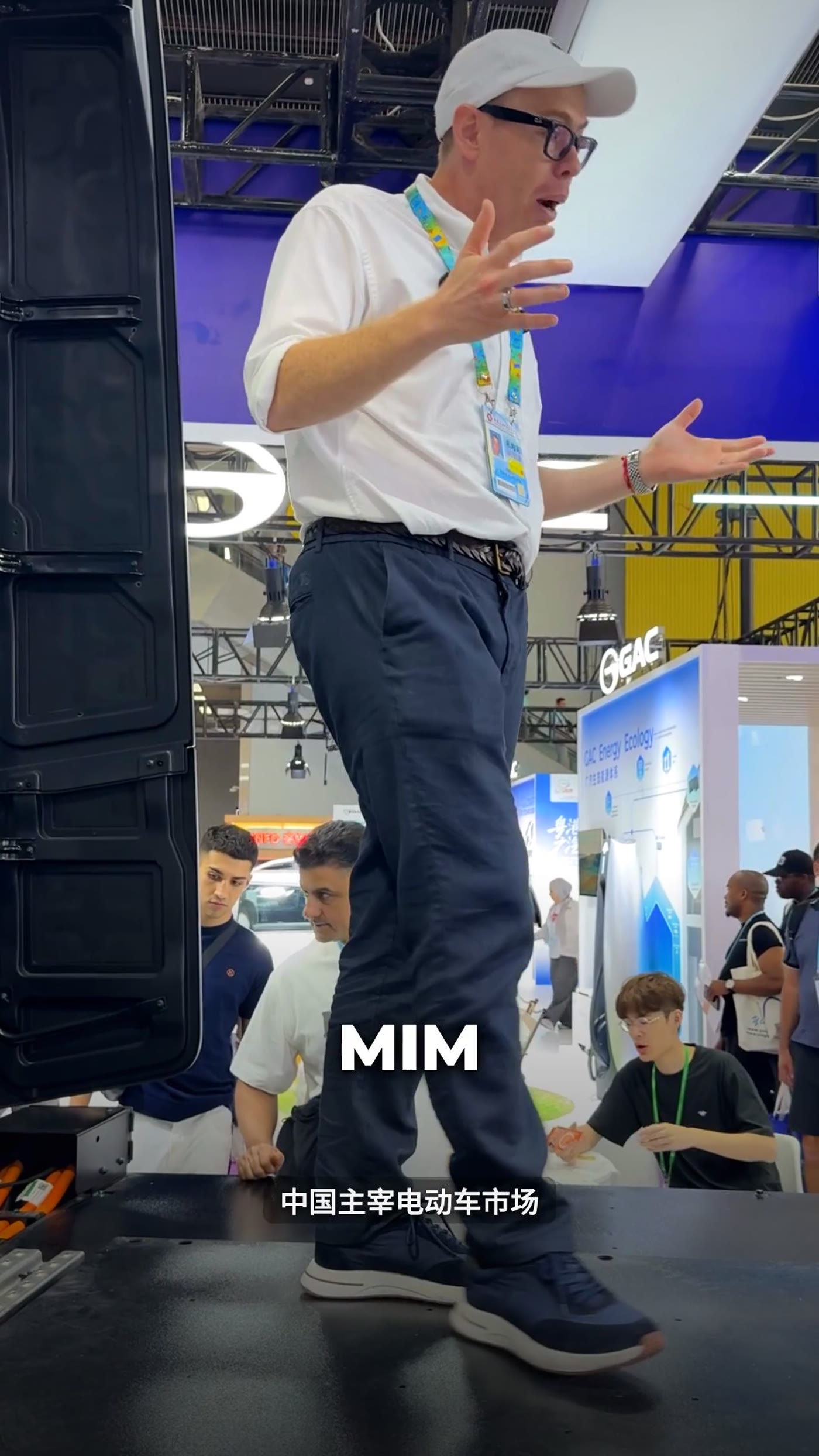 E TEM O QUE NINGUÉM VÊ: REPETIÇÃO