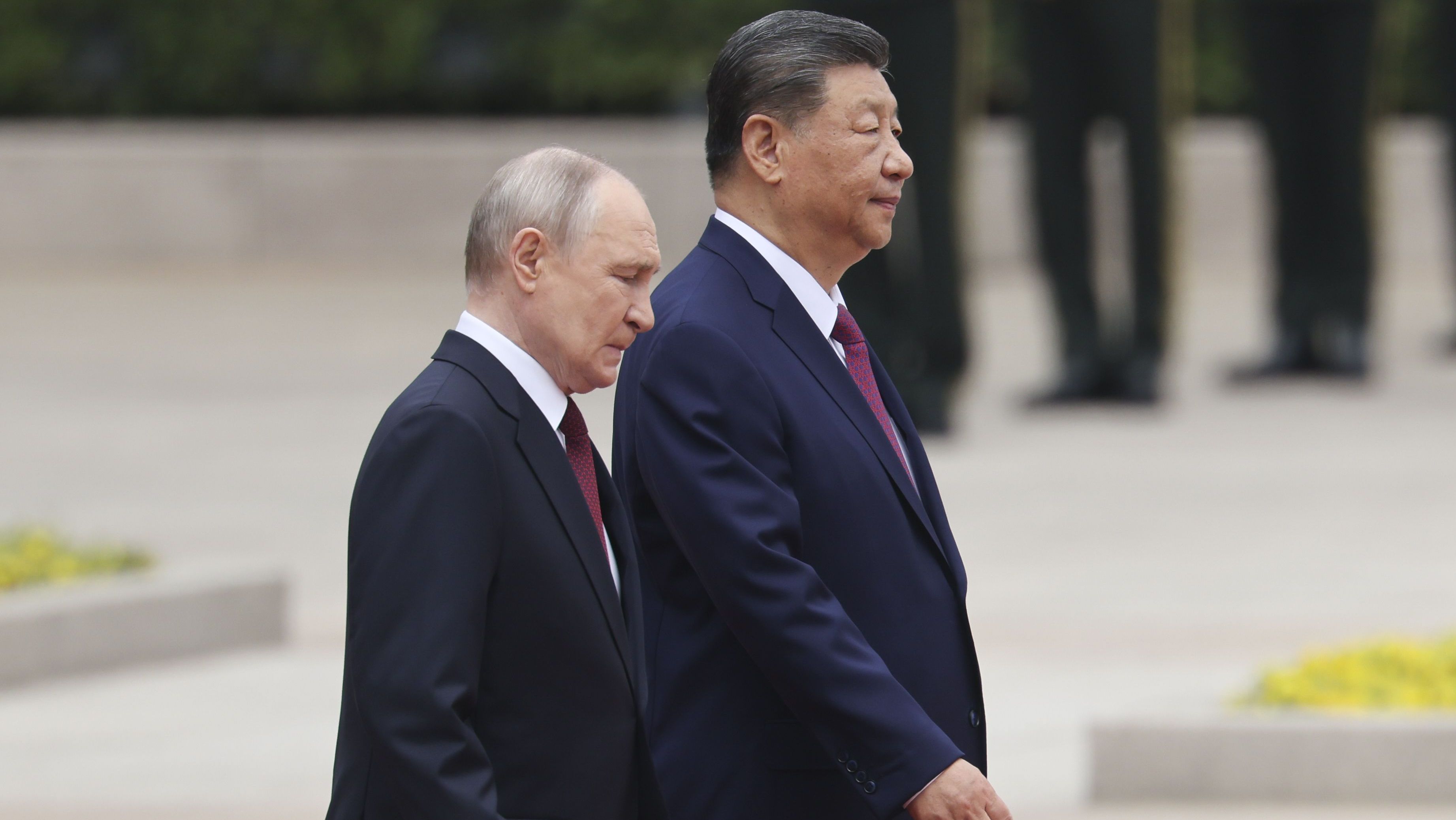 Rússia aprovou treinamento militar secreto na China, revela Reuters — o que é fato e o que é alegação