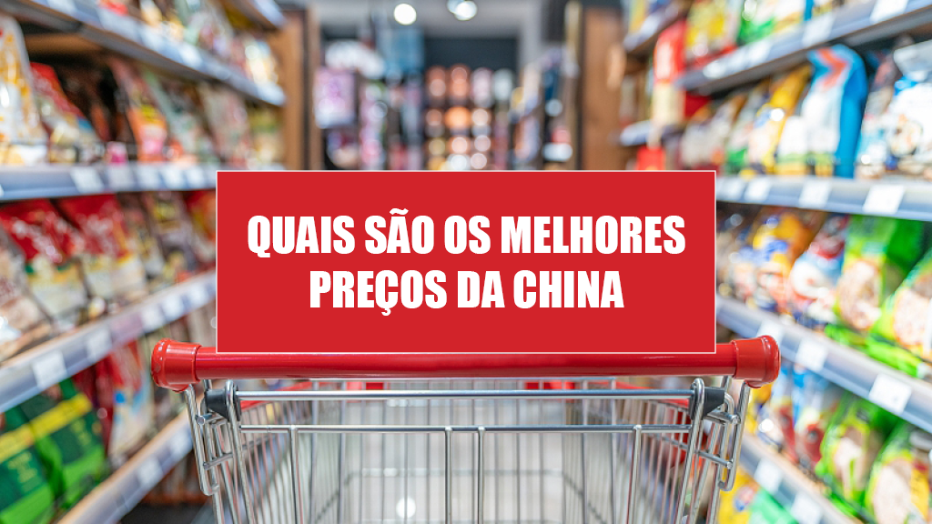 Um carrinho de compras num supermercado com uma placa que diz “Descubra as melhores ofertas da China!