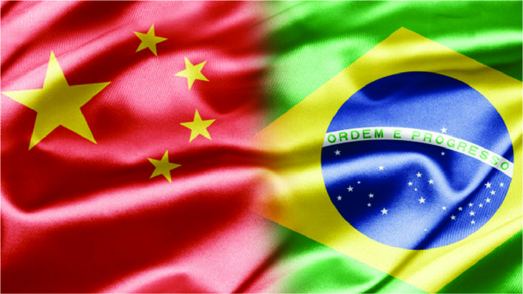 Duas bandeiras do Brasil e da China, representando uma importação bem-sucedida e o estabelecimento de uma base na China.